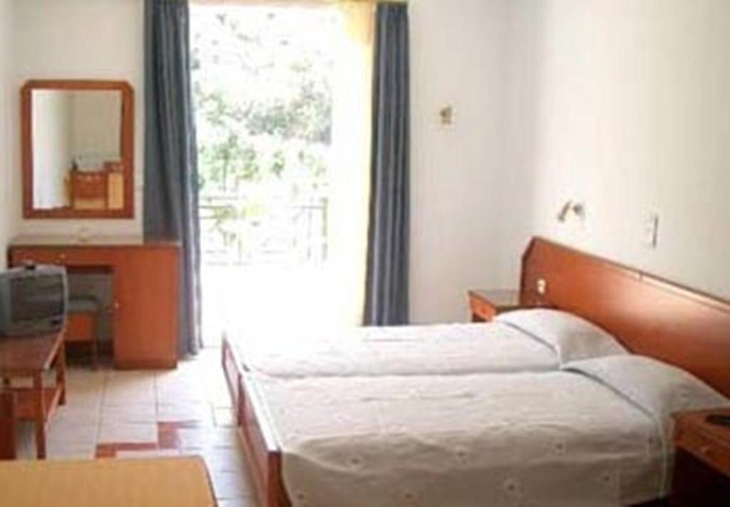 Mirsini Hotel Plomari Room photo